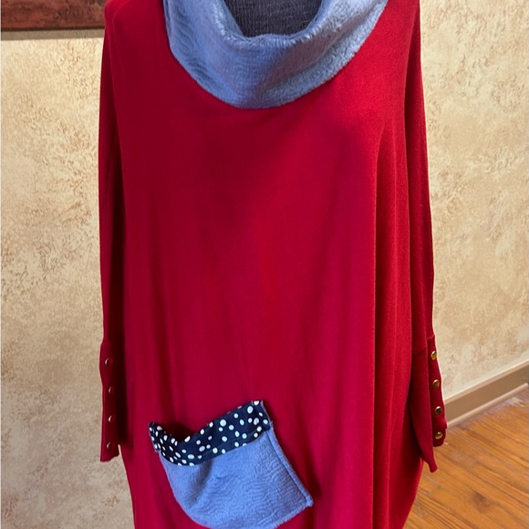 Light weight red NEW bat wing sweater top - Picture 2 of 5